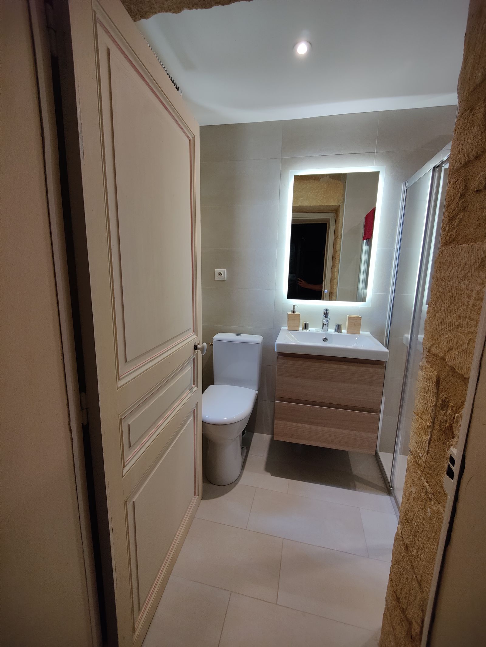 Salle de bain chambre 1