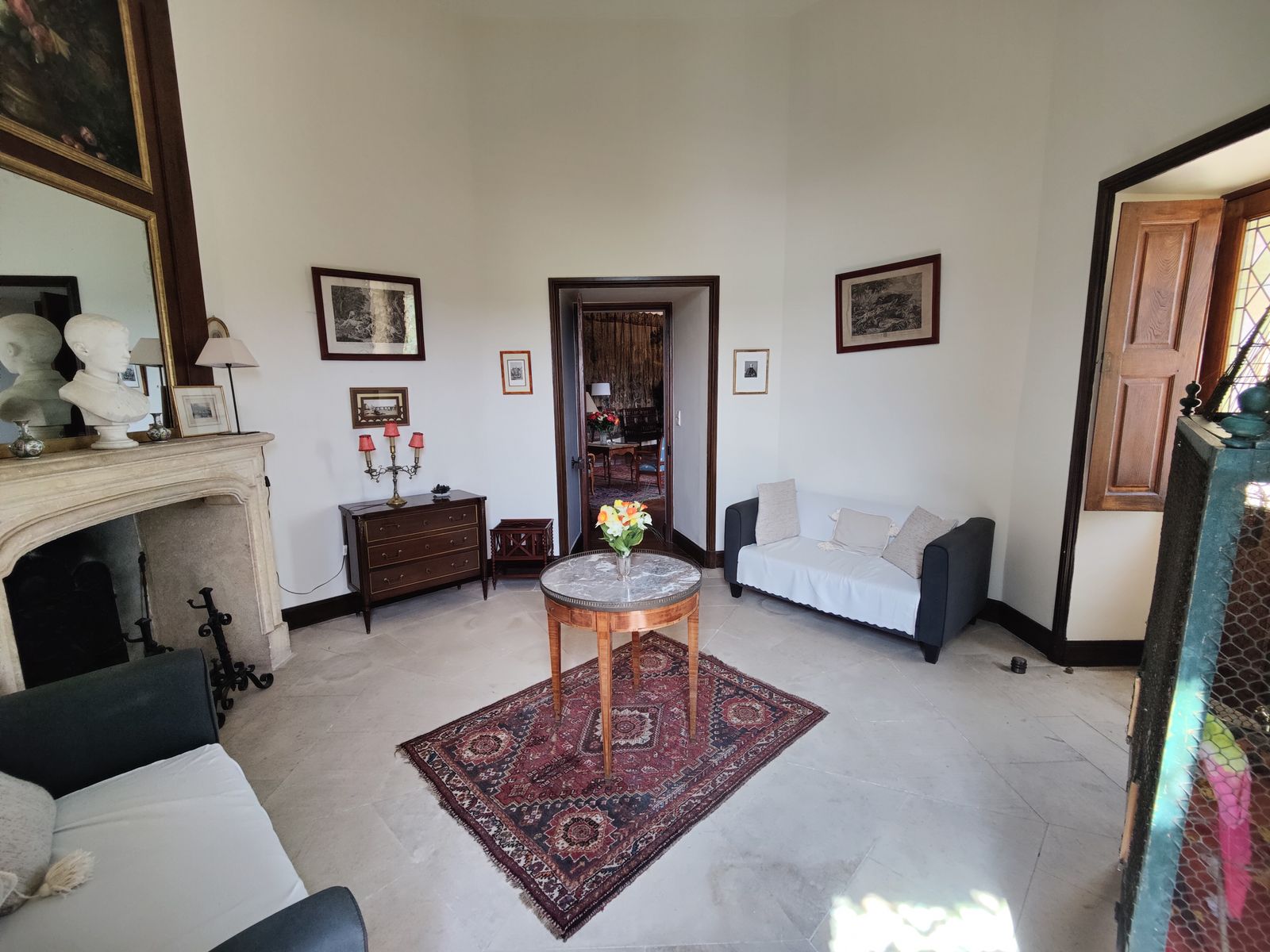 Petit Salon