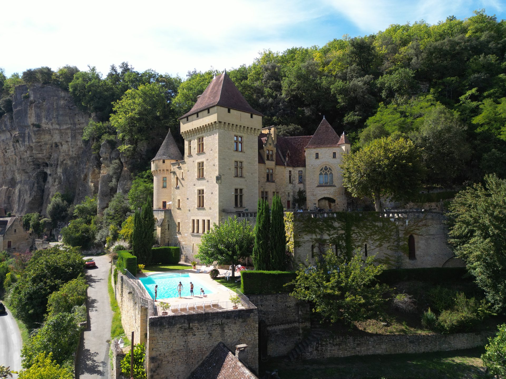 Vue drone piscine