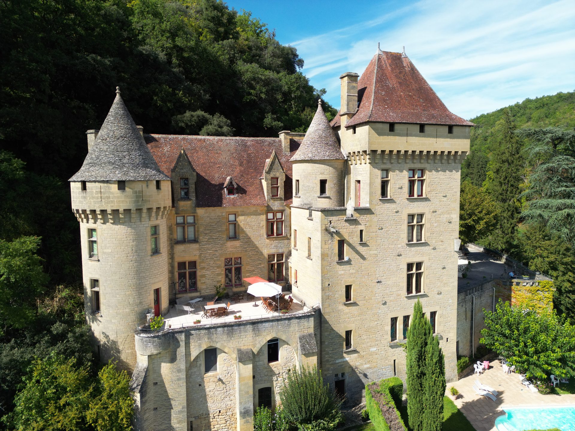 Vue drone façade